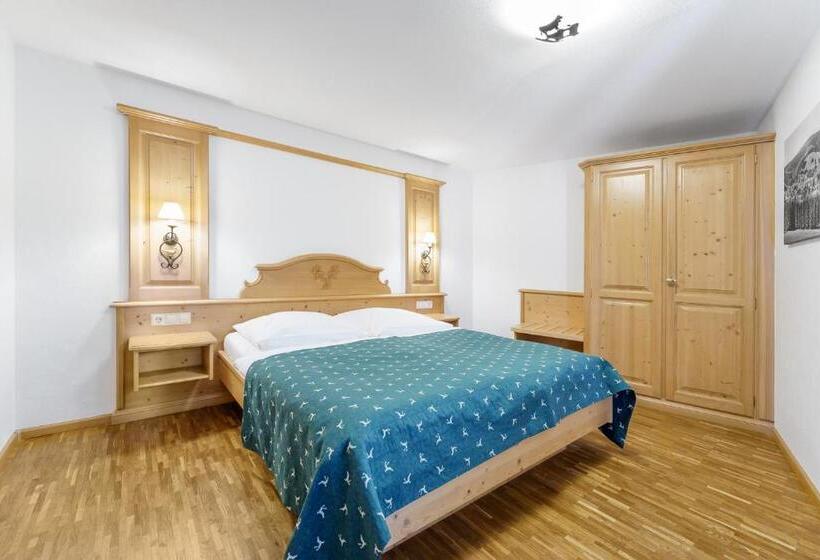 Family Suite, Schlehdorn