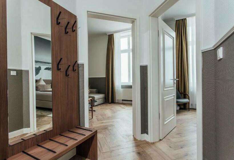 Люкс Вид на Море, Strandhotel Hohenzollern