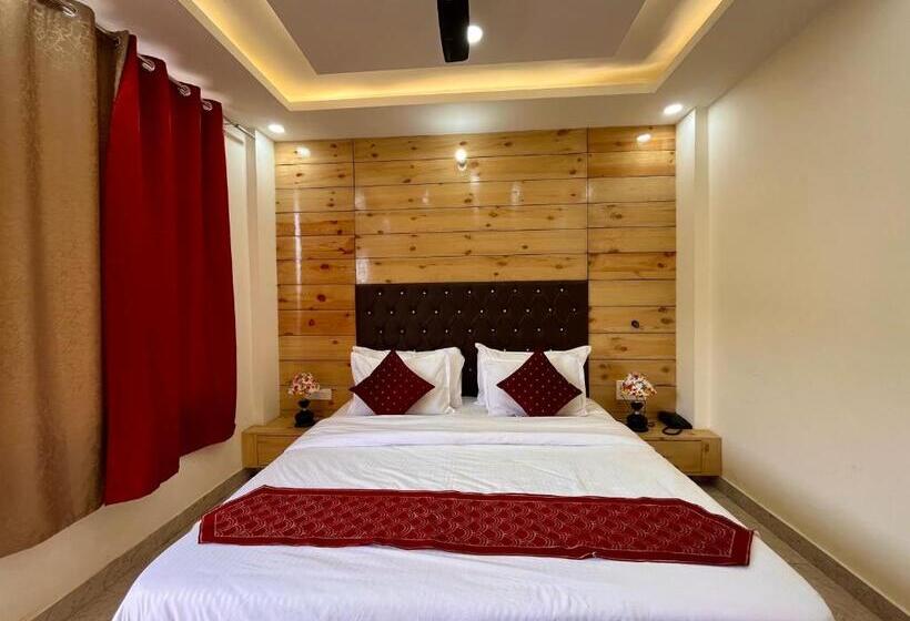 Номер Deluxe, Nature Heaven Lodge, Mussoorie