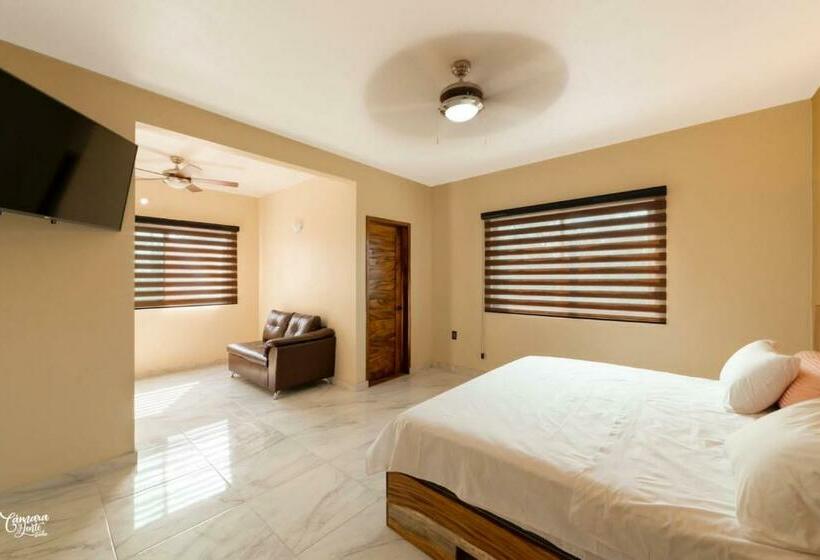 اتاق سوپریور با تخت بزرگ, Guitarra Inn