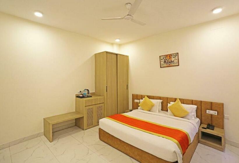 带大床的高级房间, Ab Inn Huda City Center