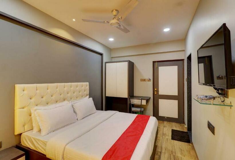 Номер Deluxe, Fabhotel Grand Inn I   Ttc Industrial Area, Dighe