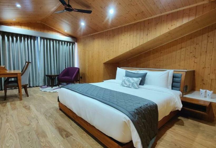 Номер Стандарт Вид на Сад, Kaithal Resort   Kasauli
