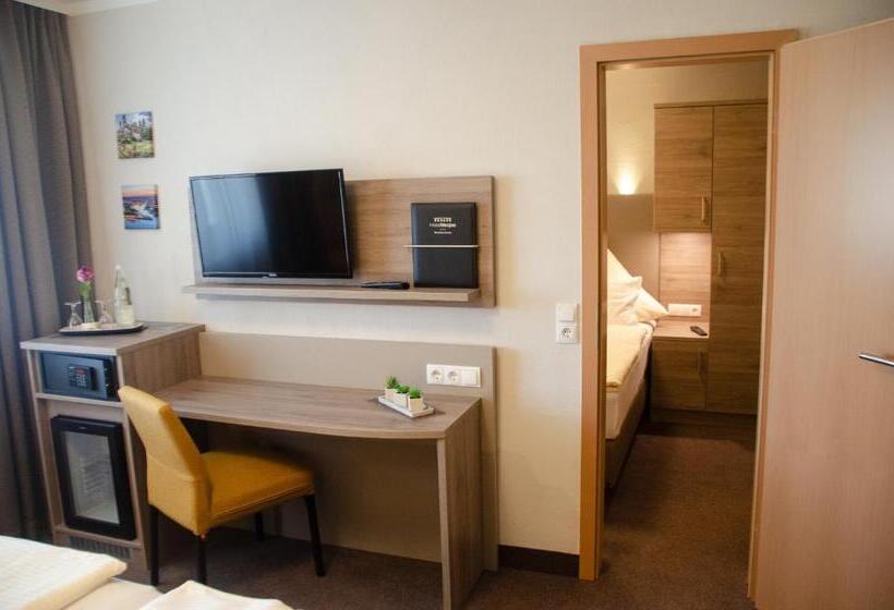 Quarto Familiar, Morjan