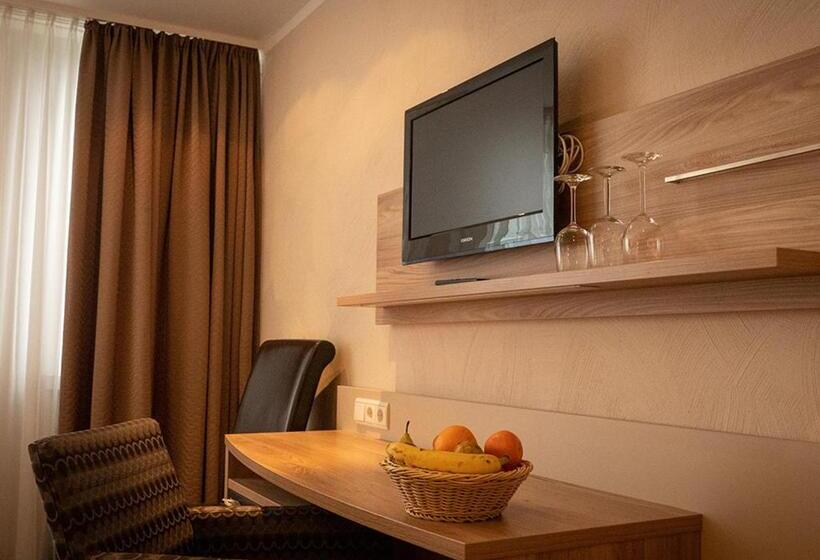 Quarto Estandar Interior, Morjan