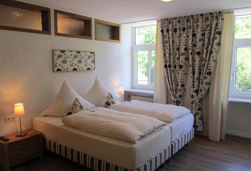 اتاق راحتی, Moselland Hotel Im Enderttal Zum Onkel Willi