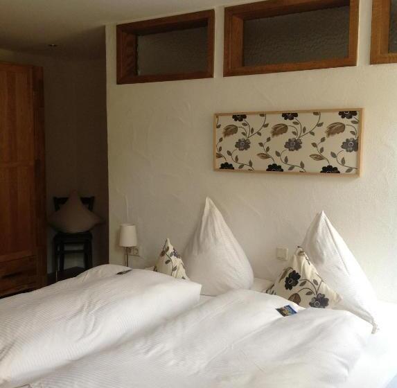 اتاق راحتی, Moselland Hotel Im Enderttal Zum Onkel Willi