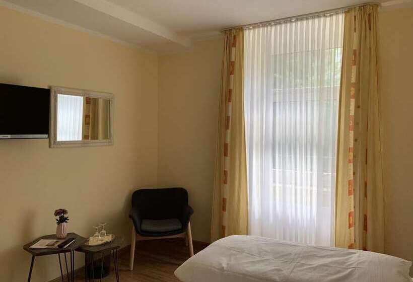 اتاق راحتی, Moselland Hotel Im Enderttal Zum Onkel Willi