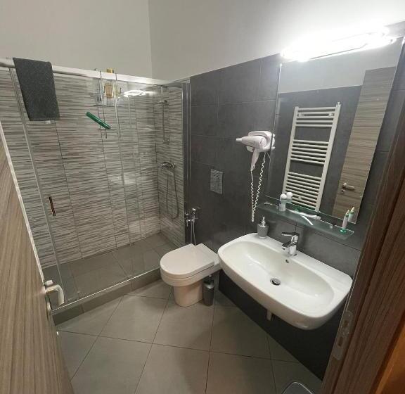 Четырехместный Номер Стандарт, B&b Menna Vence