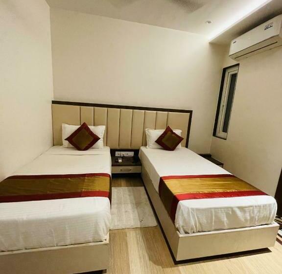 豪华房间, Banaras Villa