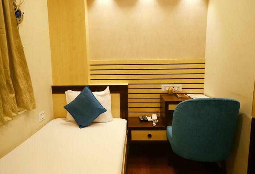 Номер Deluxe Одноместный, Avenue Plaza ! Serampore   Samrat Restaurant, N S Avenue