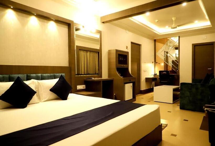 Люкс Повышенной Комфортности, Avenue Plaza ! Serampore   Samrat Restaurant, N S Avenue