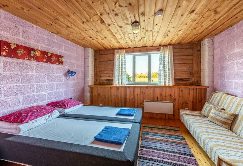اتاق استاندارد با سرویس بهداشتی مشترک, Oitme Hostel
