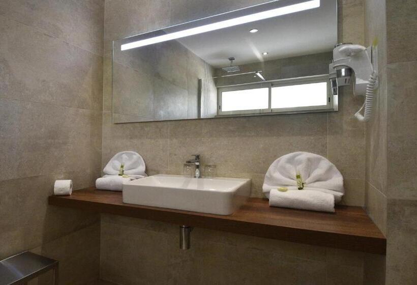 سوئیت 2 خوابه, Calvi Hôtel