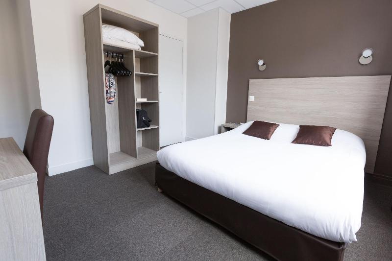 Номер Комфорт, Logis Hotel Du Chateau