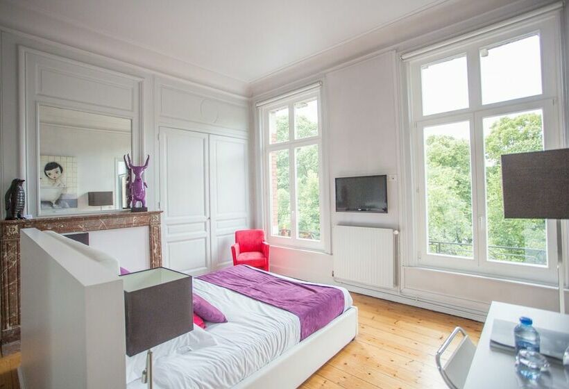 اتاق سوپریور, L Esplanade Lille