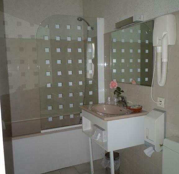 غرفة قياسية رباعية, La Croix Blanche