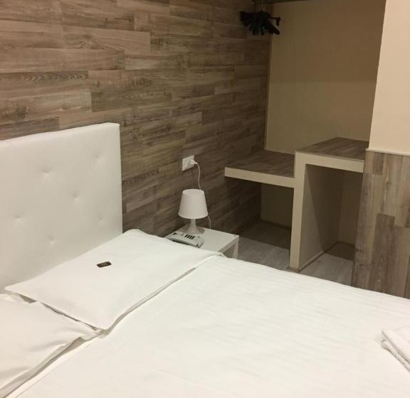 اتاق اکونومی, Antico Hotel Moderno