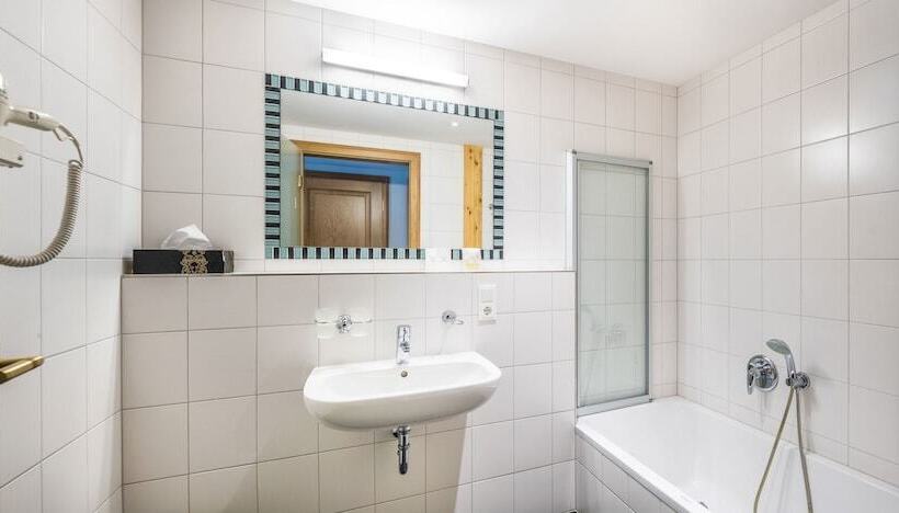 سوییت, Auberge Du Relais Postal