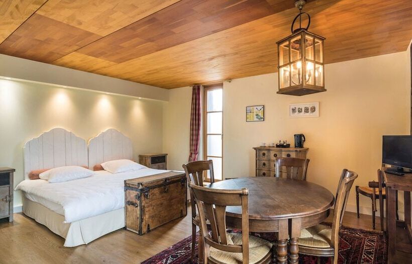 سوییت, Auberge Du Relais Postal
