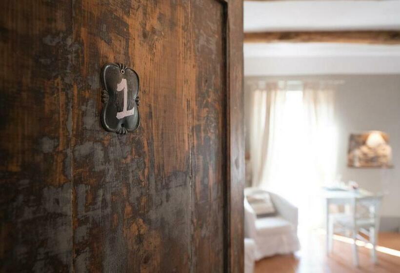 주니어 스위트 호수 전망, Borgo Vistalago
