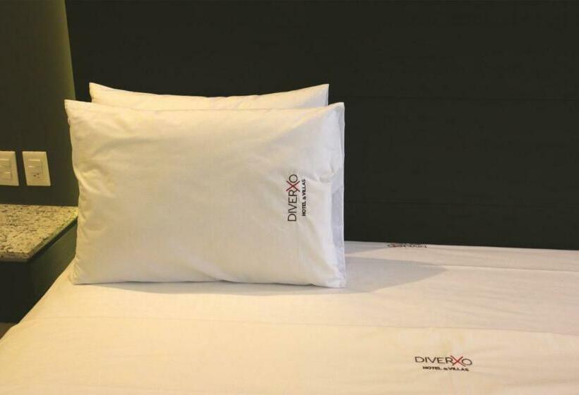 Quarto Estandar 2 Camas Casal, Diverxo Hotel & Villas