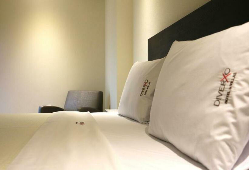 스탠다드 룸 더블 침대 2개, Diverxo Hotel & Villas