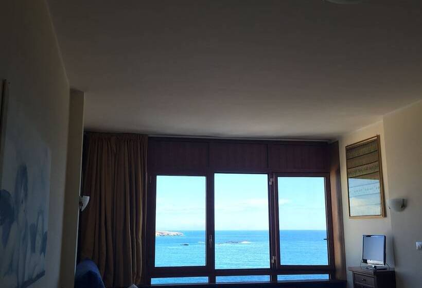 اتاق لوکس با چشم‌انداز دریا, Ortigiaseaview Bed & Breakfast