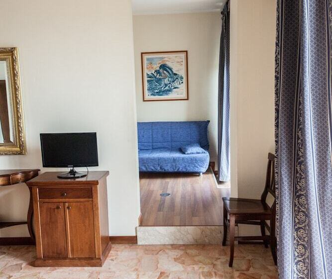 اتاق لوکس با چشم‌انداز دریا, Ortigiaseaview Bed & Breakfast