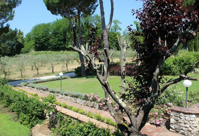 آپارتمان 4 خوابه, Villa Agostoli