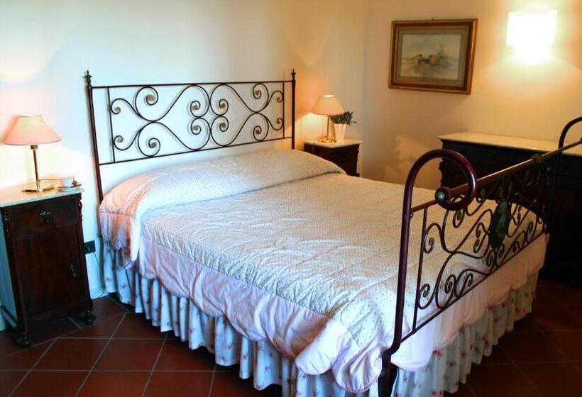 2 Bedroom Apartment Garden View, Villa Agostoli