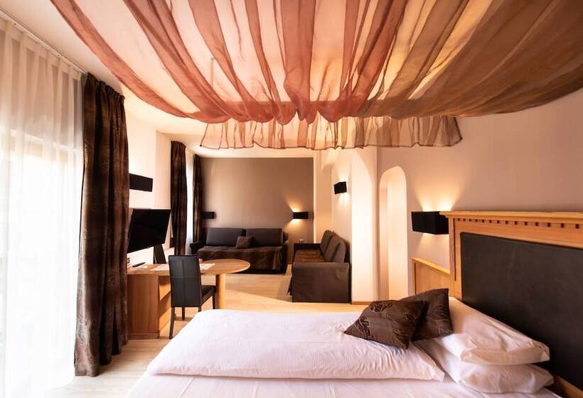 سوییت جونیور, Sport Hotel S. Vigilio