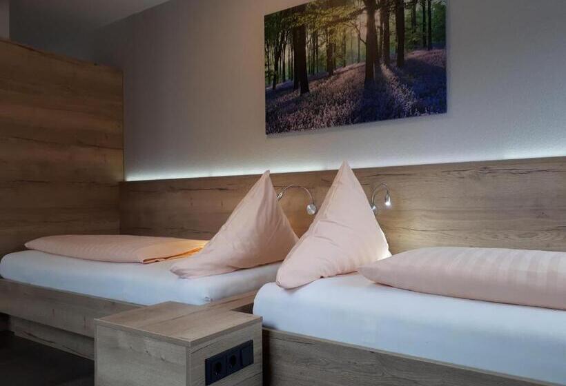 Апартаменты 1 Спальня, Bigger Hof   Wirtshaus Platzhirsch Am Jahnplatz
