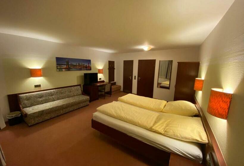 Номер Стандарт, Traditionshotel Goldener Löwe