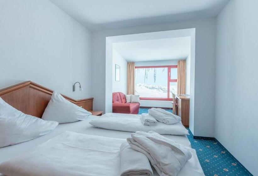 Номер Стандарт Вид на Горы, Glacier Hotel Grawand