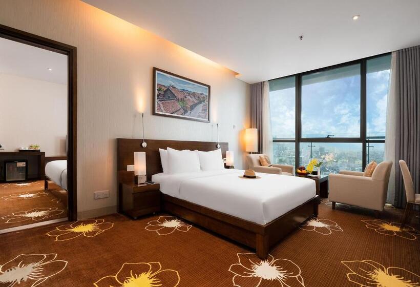 اتاق سوپریور با چشم‌انداز شهر, Grand Tourane Hotel Da Nang