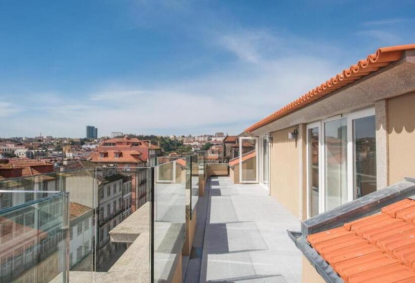 اتاق پنت هاوس, The Editory House Ribeira Porto