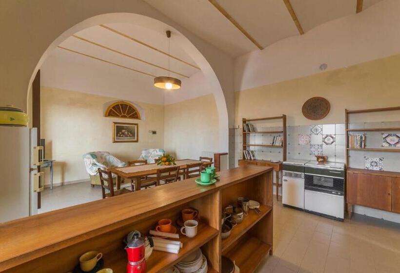 آپارتمان 1 خوابه با تراس, Agriturismo Ss Annunziata