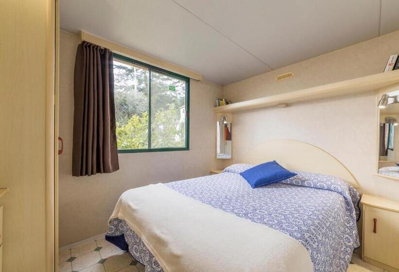 بانگلوی استاندارد, Agriturismo Ss Annunziata