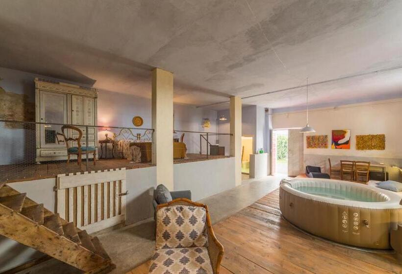 سوییت جونیور لوکس, Agriturismo Ss Annunziata