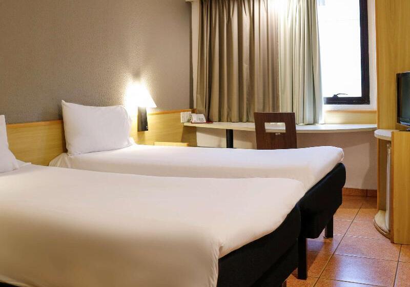 스탠다드 룸, Ibis Santos Gonzaga Praia
