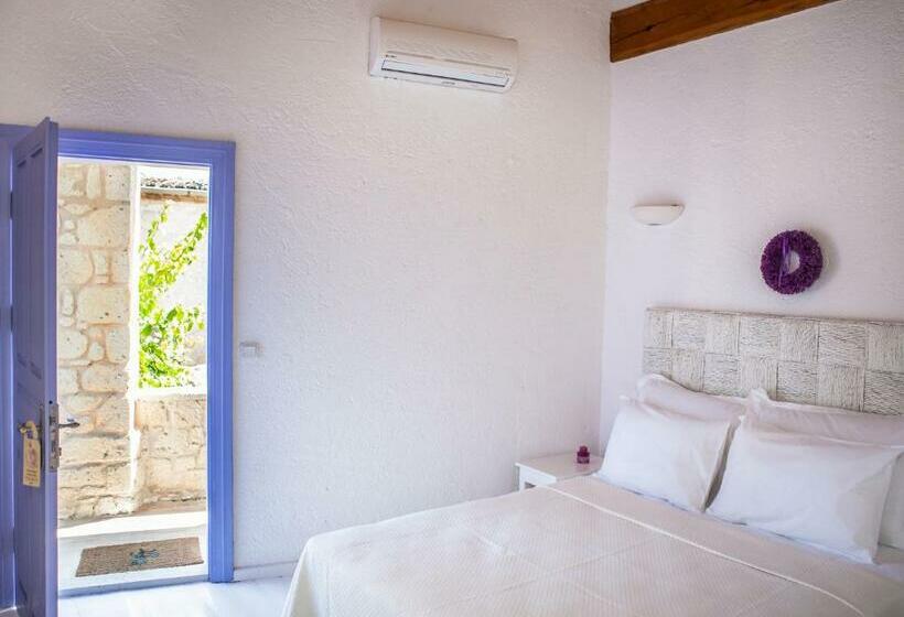 Quarto Deluxe, Panjur Alacati