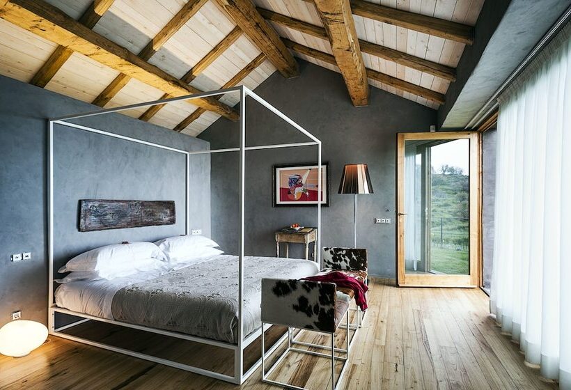 デラックスルーム, Monaci Delle Terre Nere