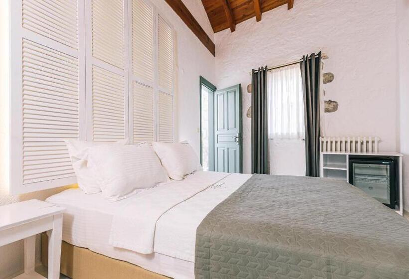 Quarto Deluxe, Panjur Alacati