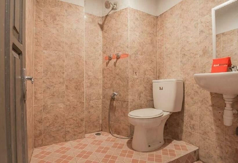 Номер Superior, Reddoorz Syariah At Grand Taufiq Tarakan