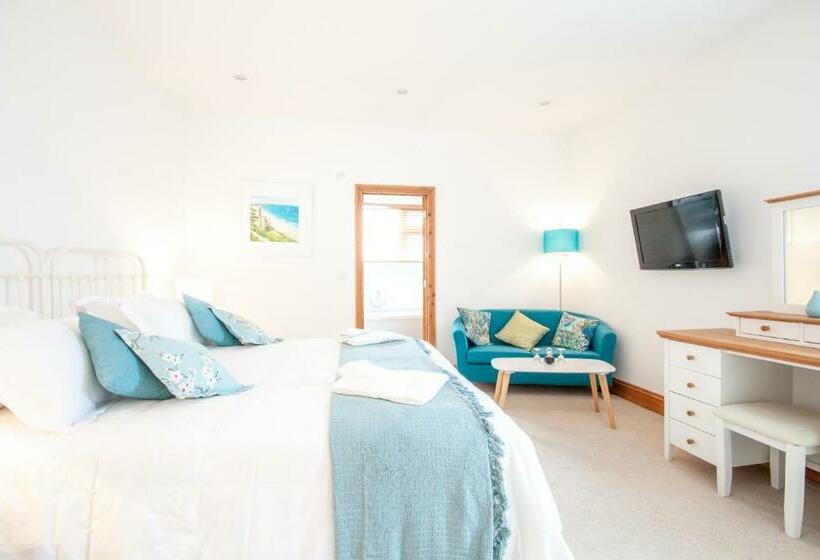 Люкс Повышенной Комфортности, Padstow Bed & Breakfast
