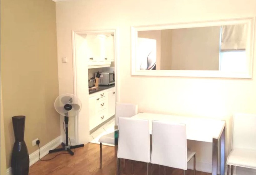 Апартаменты Deluxe 1 Спальня, Shq Apartments