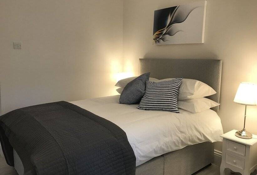 Апартаменты Классик 1 Спальня, Shq Apartments