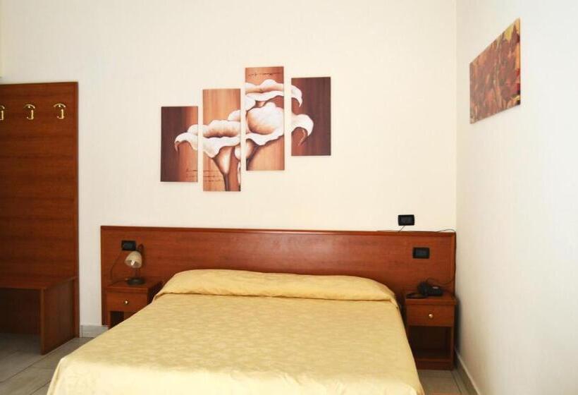 Quarto Familiar, B&b Centrale Affittacamere