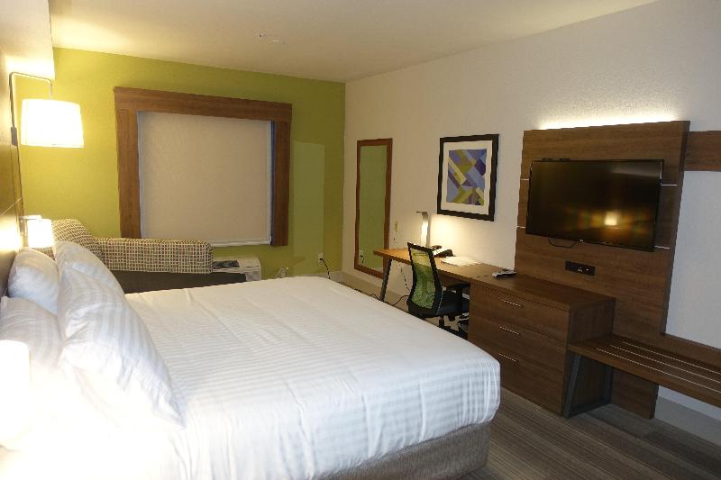 Номер Deluxe Кровать Кинг, Holiday Inn Express & Suites Brentwood By Ihg